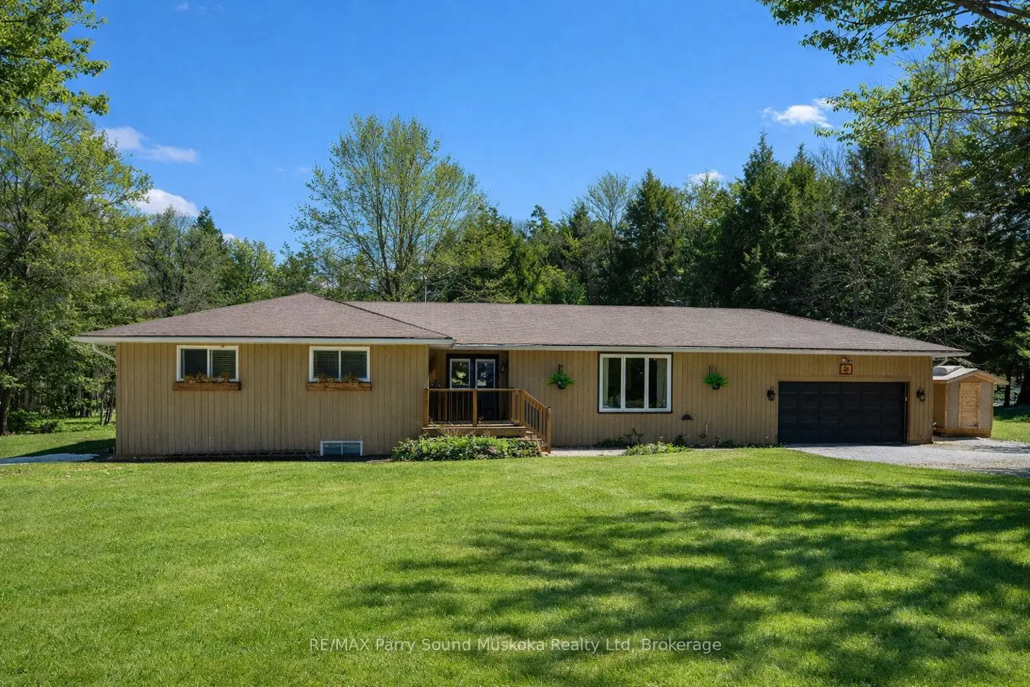 31 Lake Forest Drive