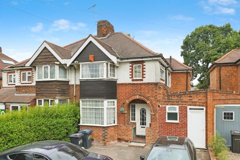 Warwick Road, Birmingham B27