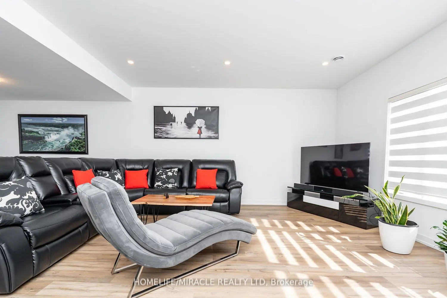 Additional image 3 of 4263 Fourth Avenue 825