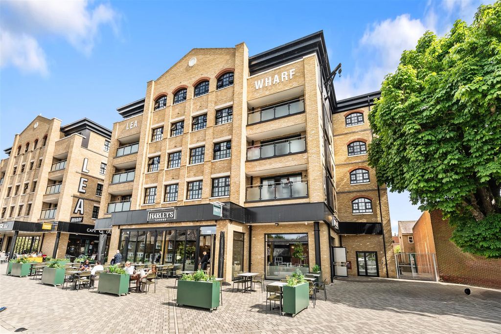 Additional image 22 of 2 bed flat for saleBircherley Green, Hertford SG14