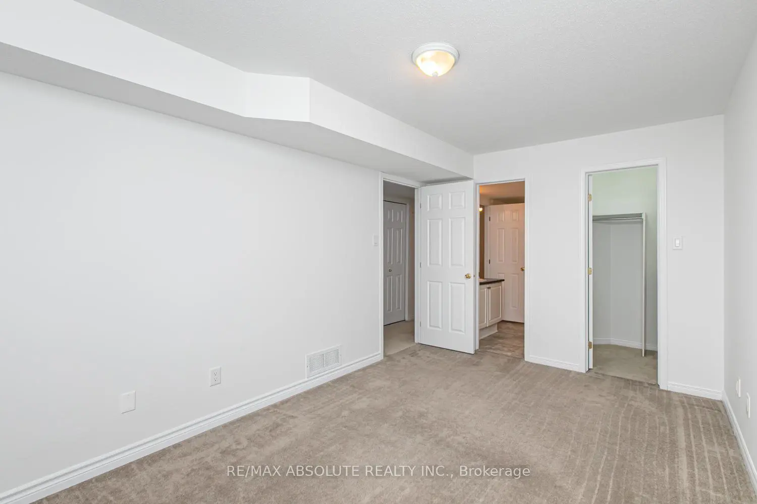 Additional image 17 of 242 Gershwin Private
