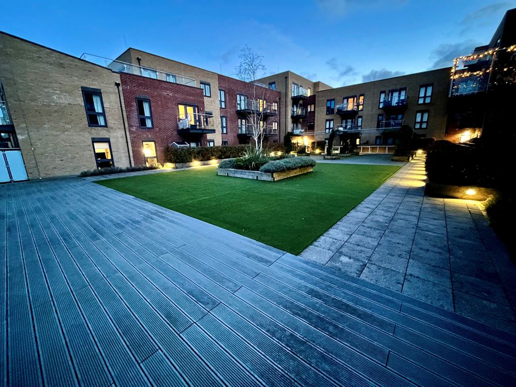 Additional image 24 of 2 bed flat for saleRegents House Frogmore Road, Hemel Hempstead, Hertfordshire HP3