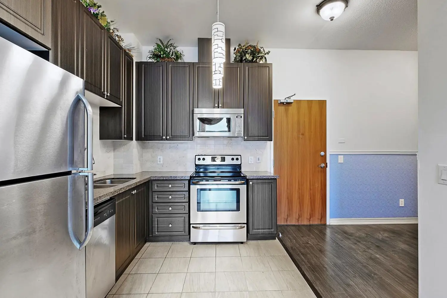 Additional image 11 of 8323 Kennedy Road 120