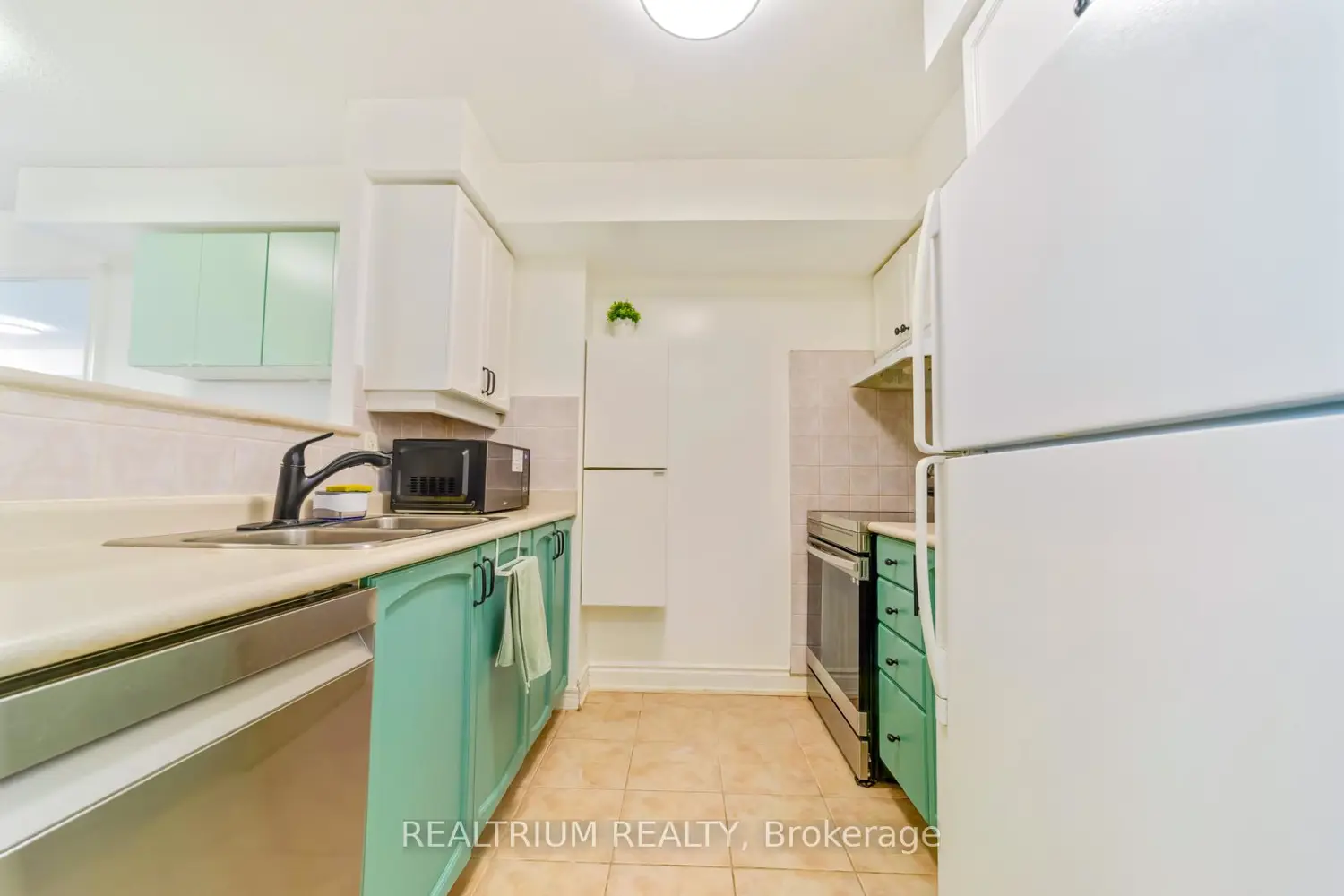 Additional image 7 of 710 Humberwood Boulevard 811