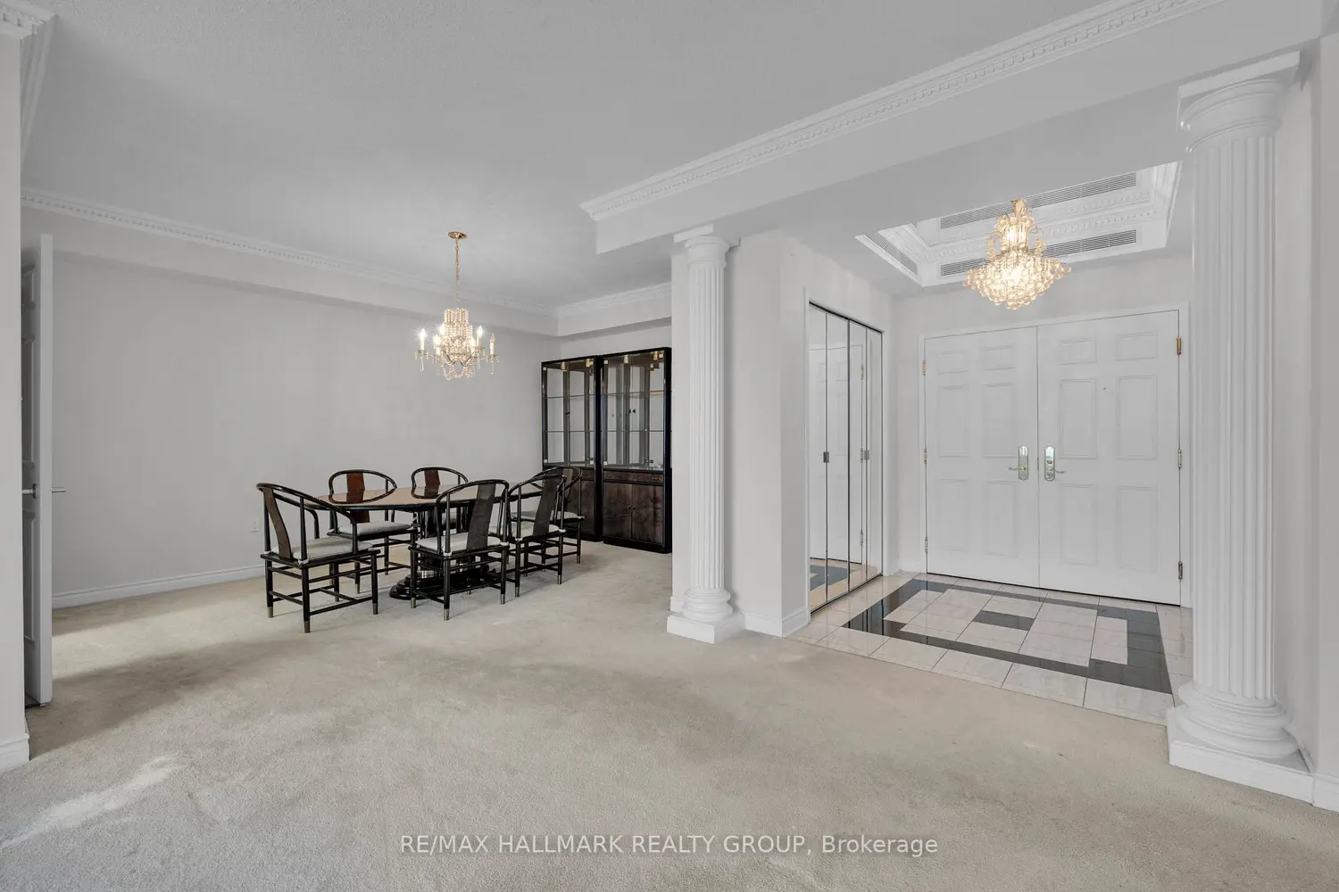 1480 Riverside Drive 2204