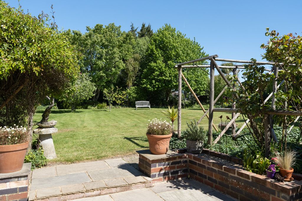 Additional image 28 of 4 bed detached house for saleCottrell Farmhouse, Hayling Island, Hampshire PO11