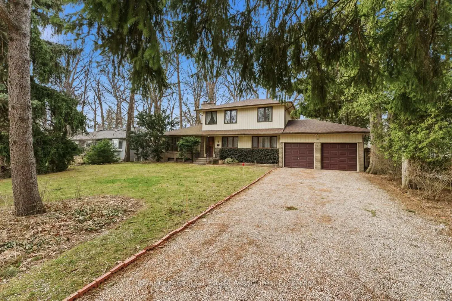 95 Oakes Drive