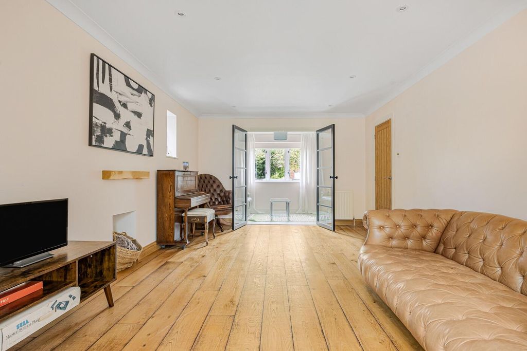 Additional image 8 of 5 bed detached house for salePearces Orchard, Henley-On-Thames RG9