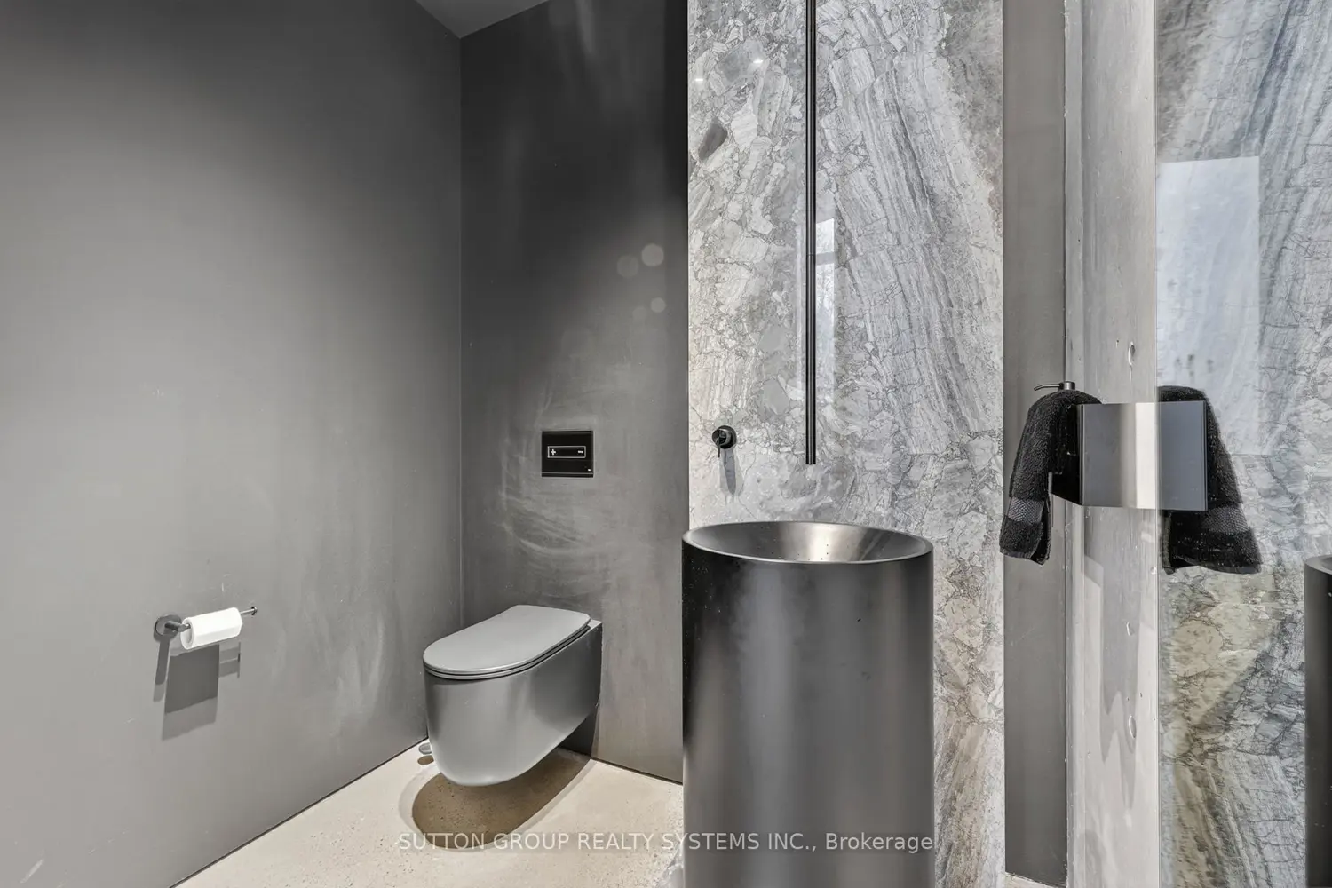 120 Sebastian Street photo 5