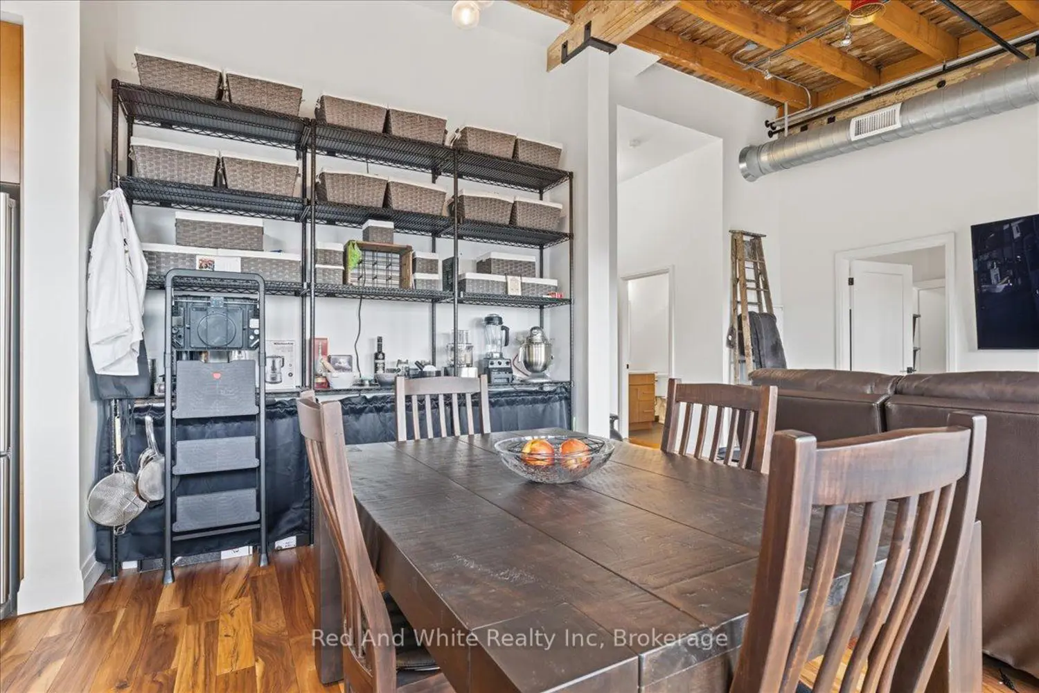 19 Guelph Avenue 401 photo 3