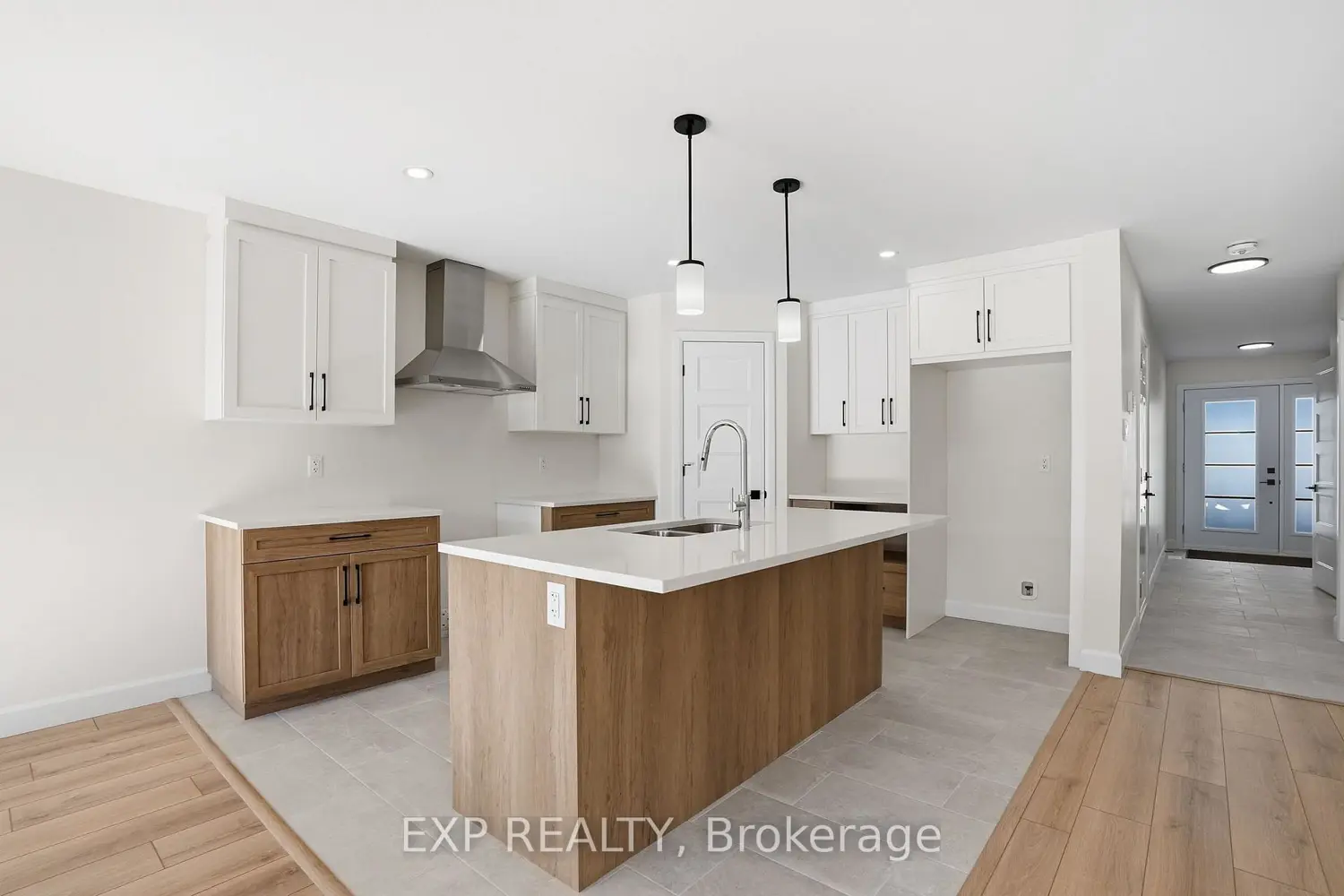 119 Lorie Street photo 2