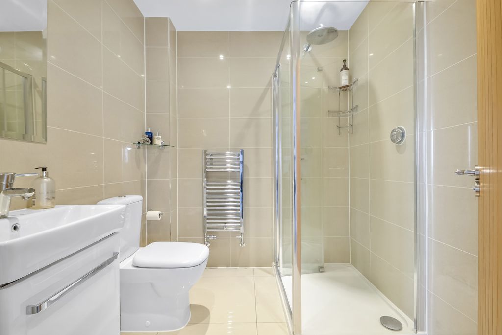 Additional image 17 of 5 bed detached house for saleBedhampton, Hampshire PO9