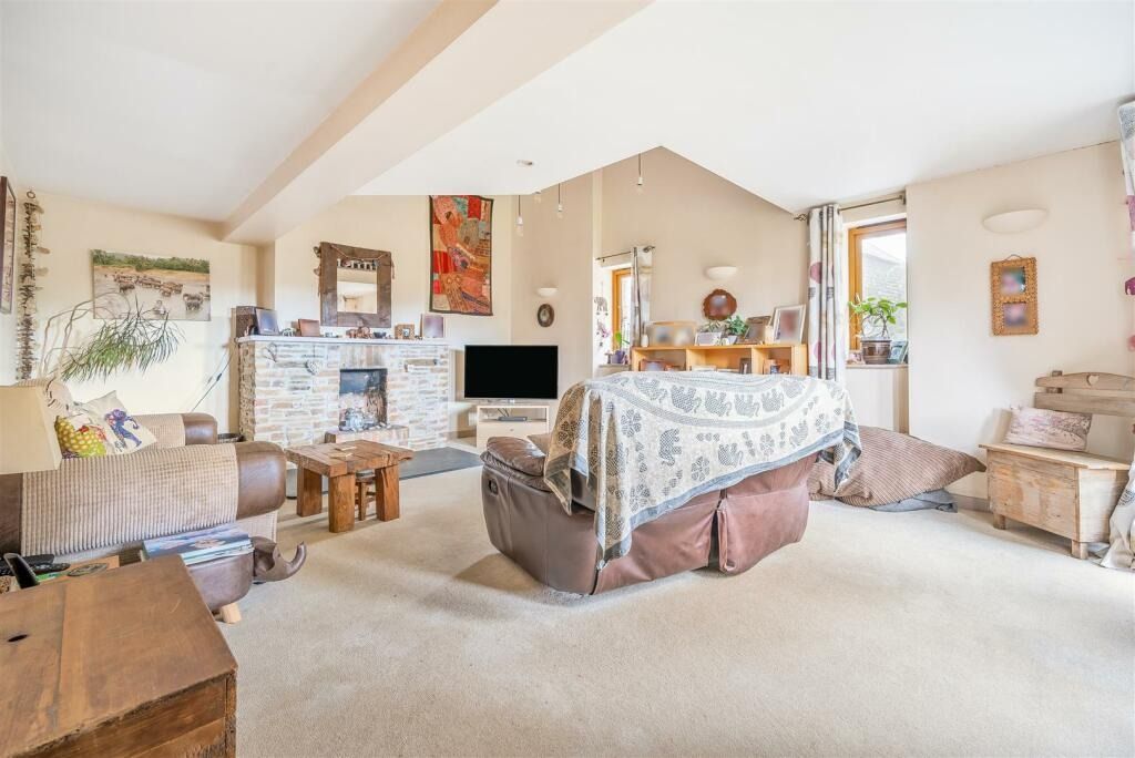 3 bed barn conversion for saleWendron Terrace, Sanctuary Lane, Helston TR13 photo 2