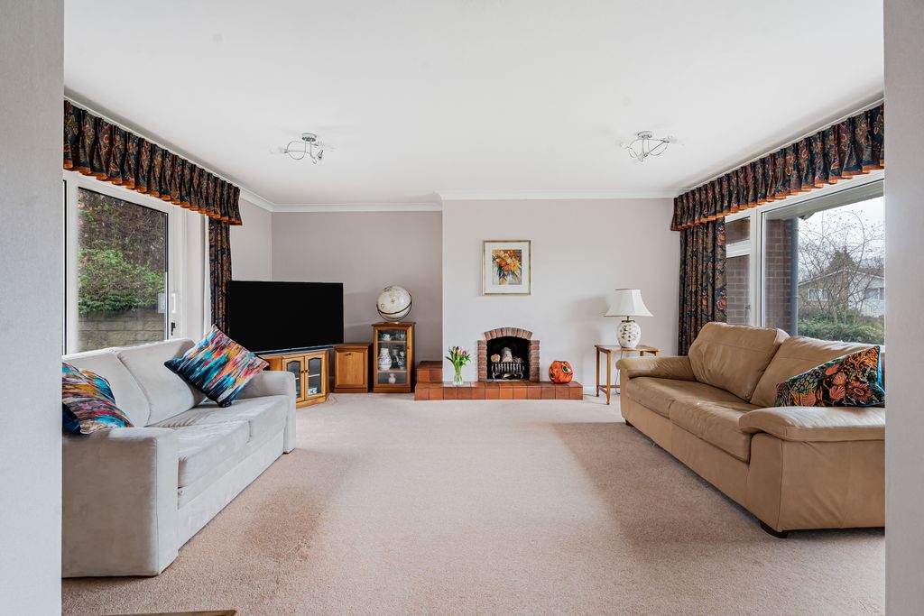 Additional image 3 of 4 bed detached house for saleSilverthorn Drive, Hemel Hempstead HP3