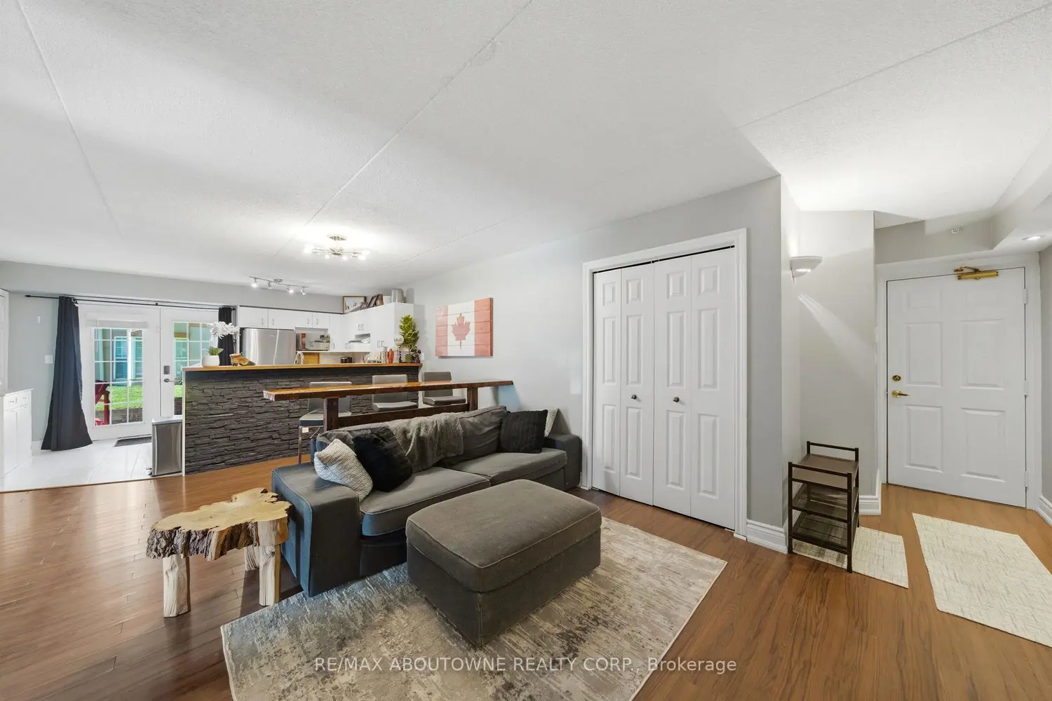 4015 Kilmer Drive 111 photo 5