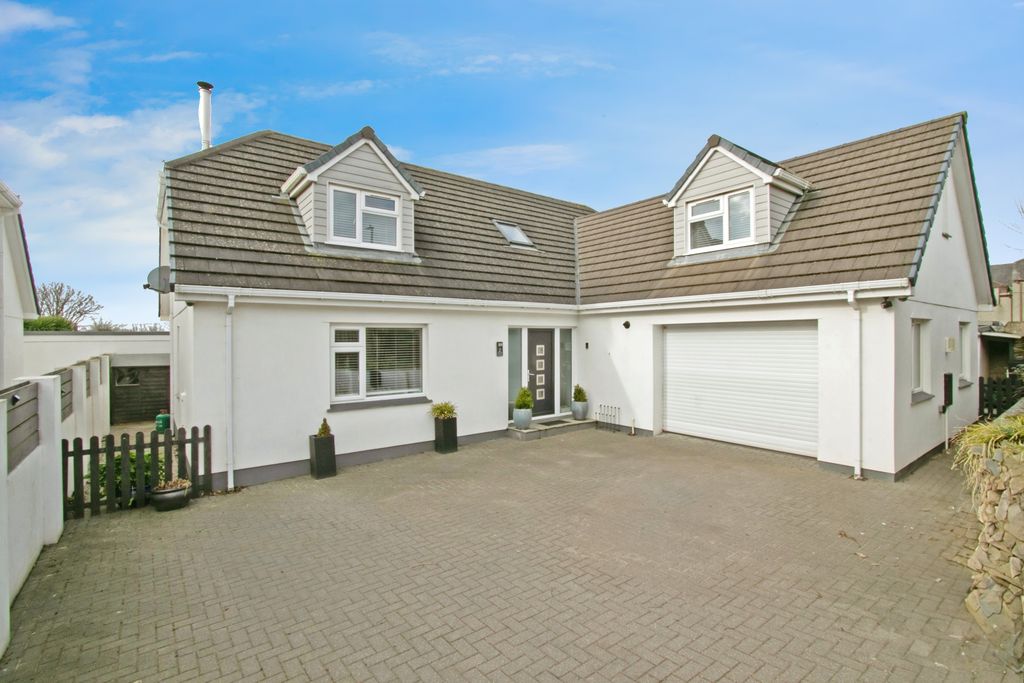 5 bed bungalow for saleGreenbank, Connor Downs, Hayle, Cornwall TR27