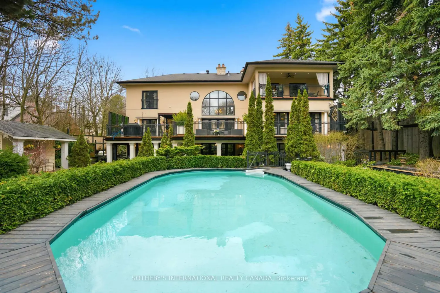 55 Pine Ridge Drive
