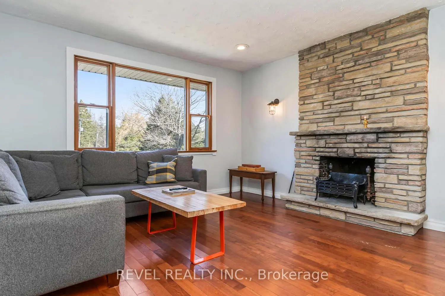 20875 Cherryhill Road photo 2