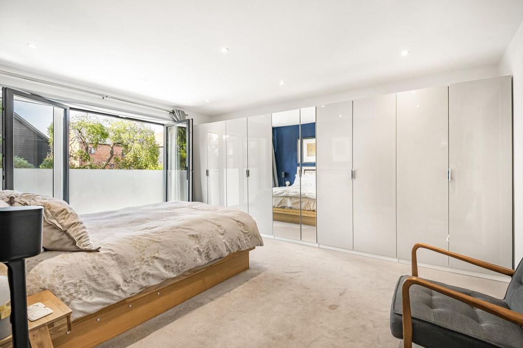Additional image 25 of 3 bed detached house for saleFlint Close, Rotherfield Greys, Henley-On-Thames RG9