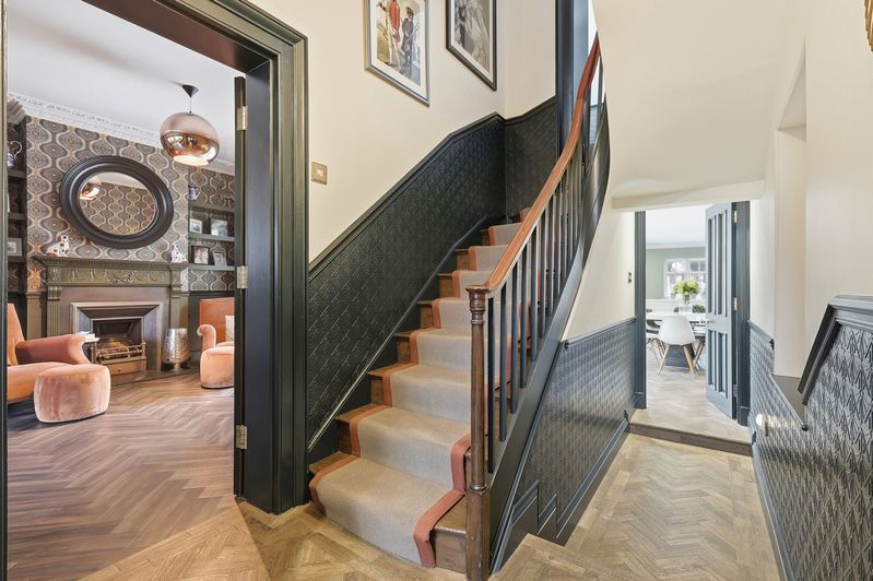 Additional image 2 of 5 bed semi-detached house for saleNorth Road, Hertford SG14