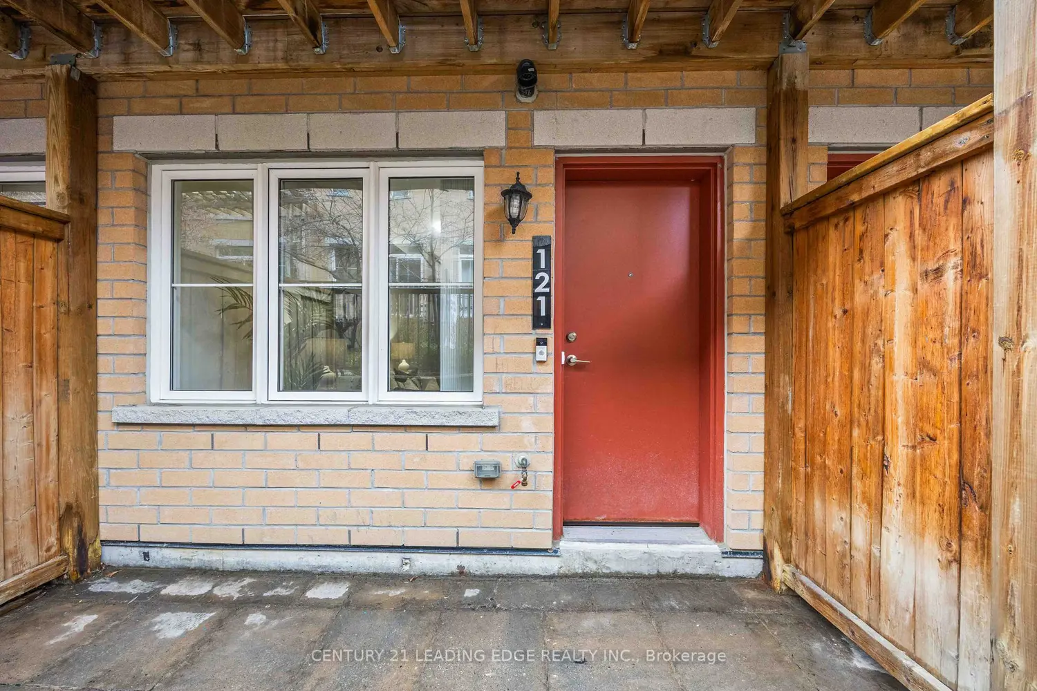 380 Hopewell Avenue 121