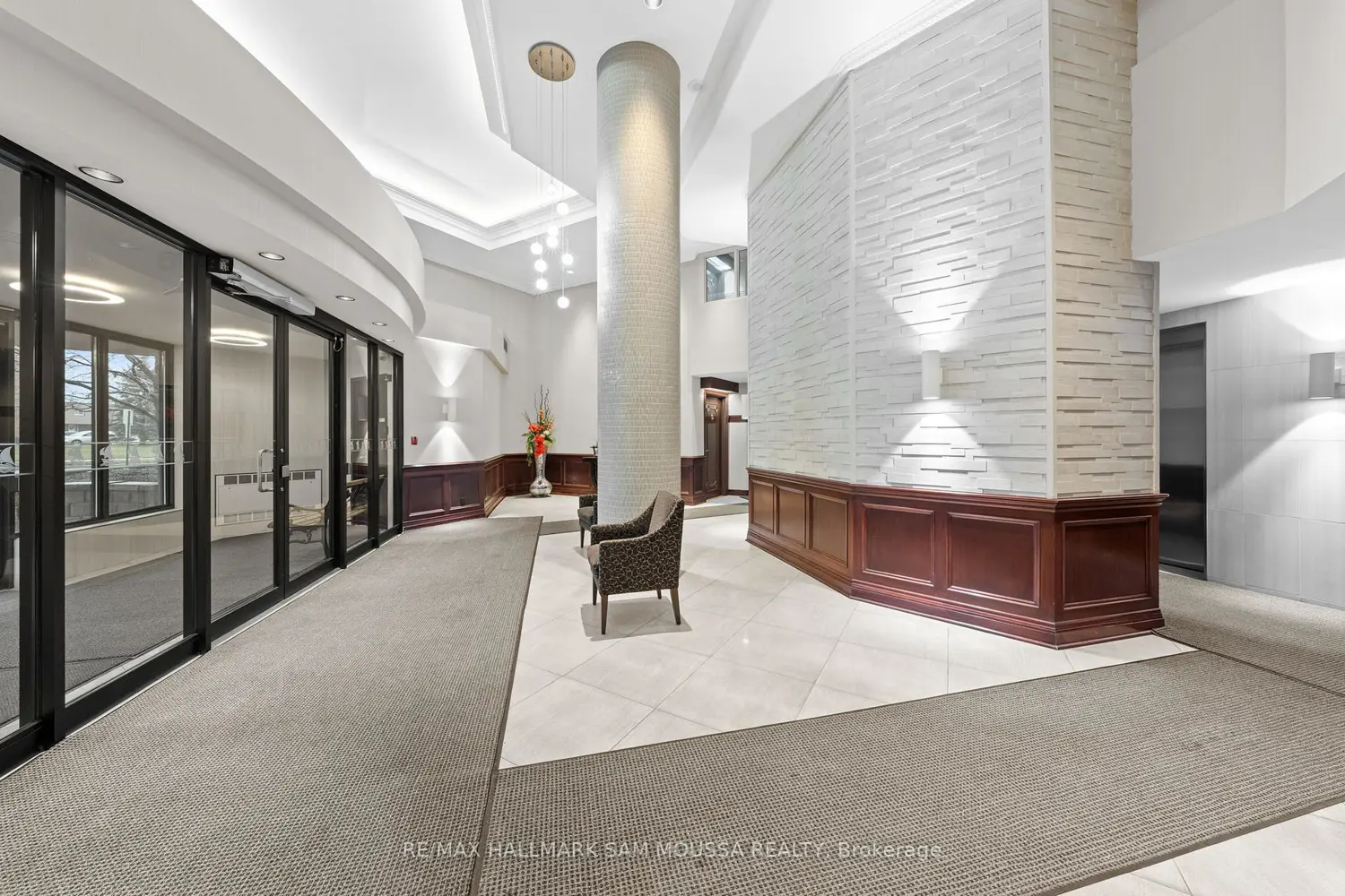 Additional image 4 of 3105 Carling Avenue 504