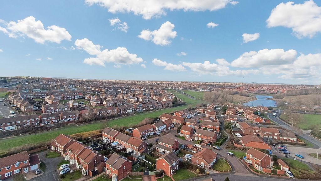 2 bed flat for saleSunderland SR3 photo 2
