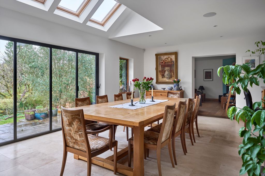 Additional image 4 of 7 bed detached house for saleDerby Road, Haslemere, Surrey GU27