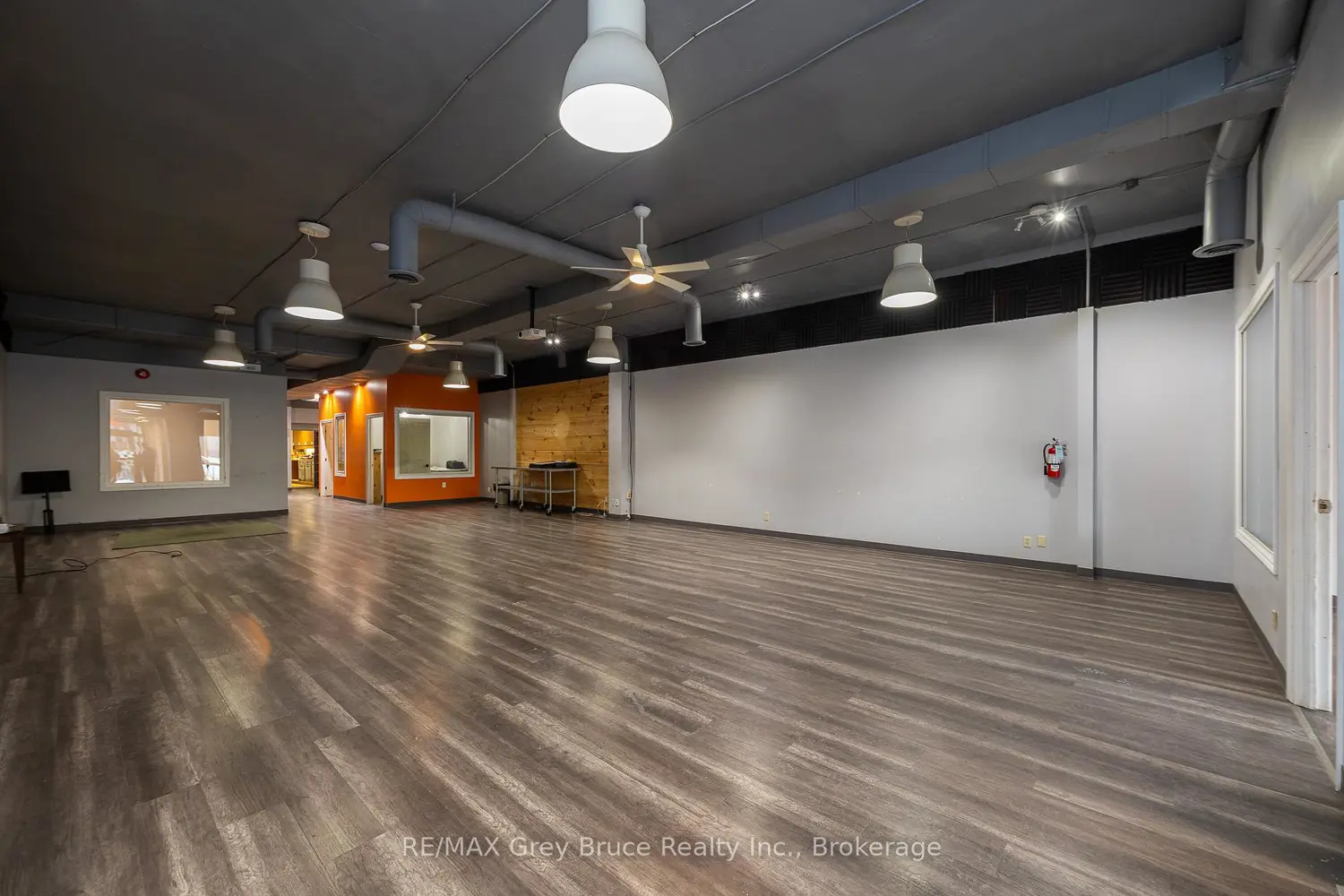 827 2Nd Avenue photo 5