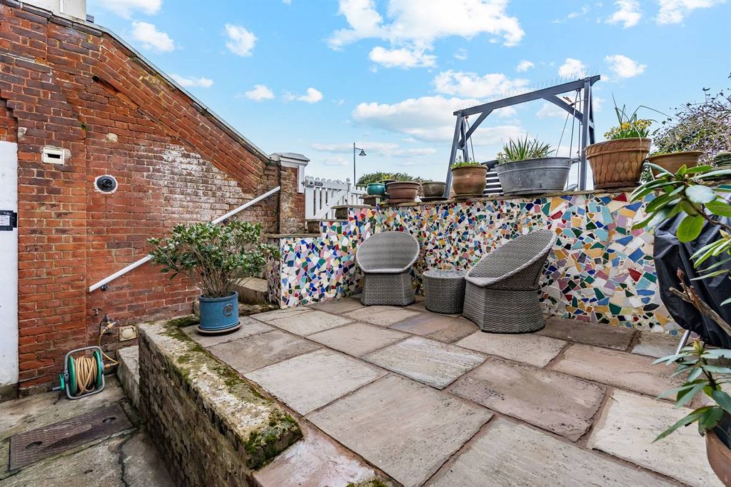 Additional image 17 of 2 bed flat for saleCentral Parade, Herne Bay CT6