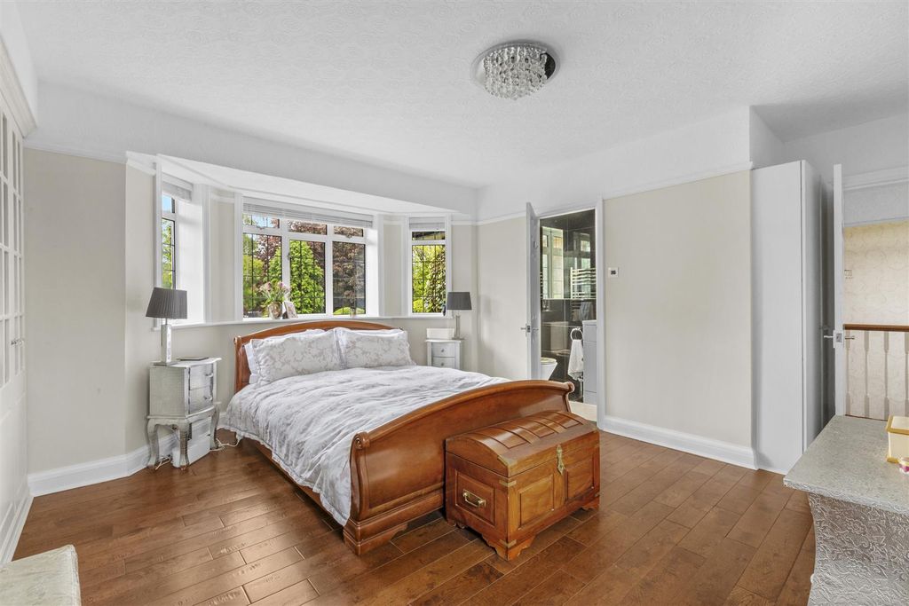 Additional image 12 of 5 bed detached house for saleMarlow Hill, High Wycombe HP11