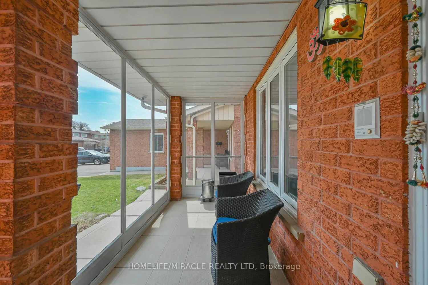 137 Minglehaze Drive photo 4