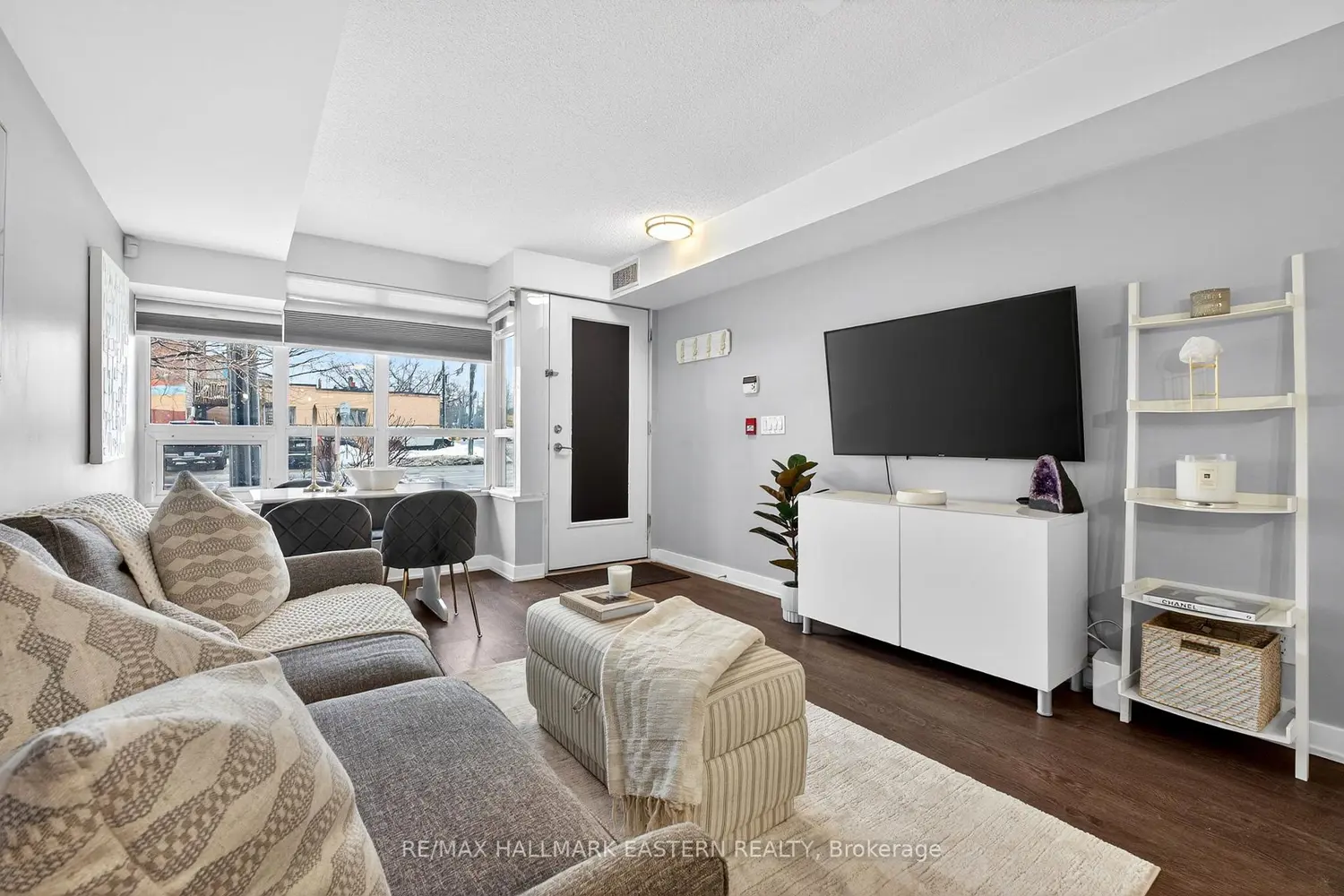 Additional image 3 of 11 Superior Avenue Th3