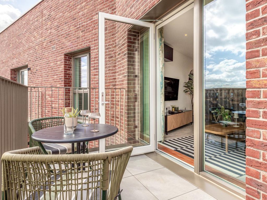 Additional image 9 of 2 bed flat for saleLampton Road, Hounslow TW3