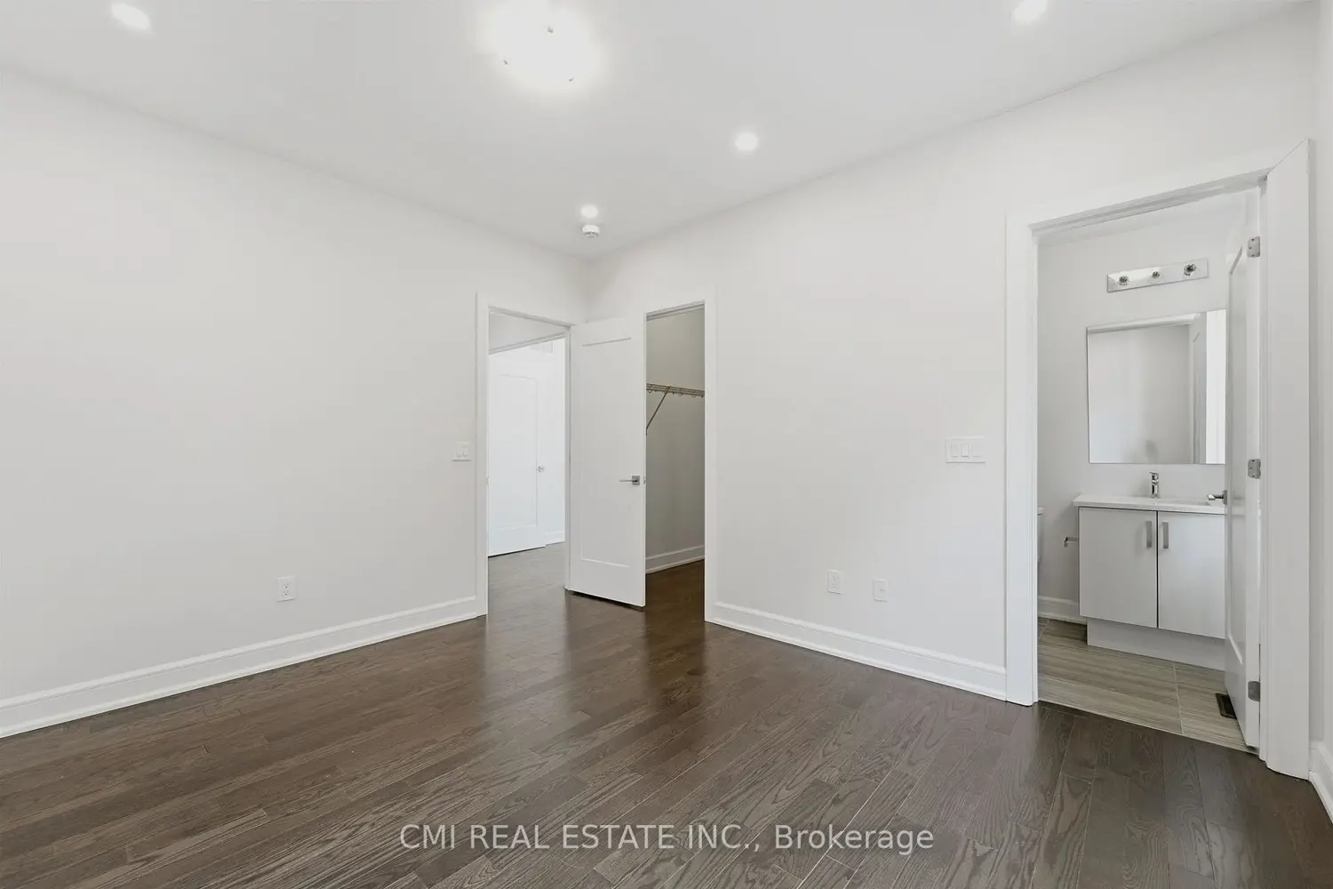 392 Farrell Road photo 5