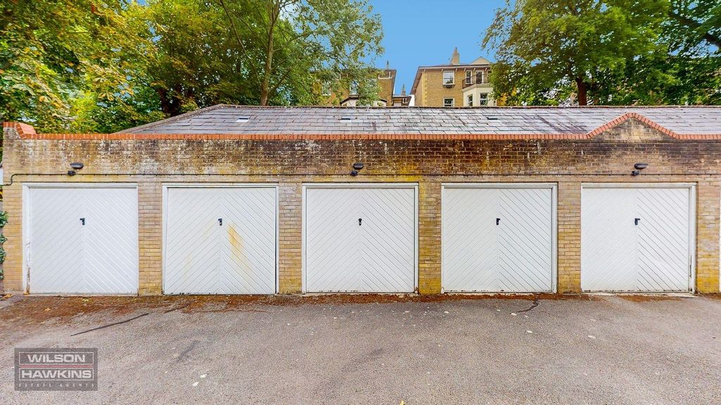 Additional image 18 of 3 bed flat for saleLondon Road, Harrow-On-The-Hill, Harrow HA1
