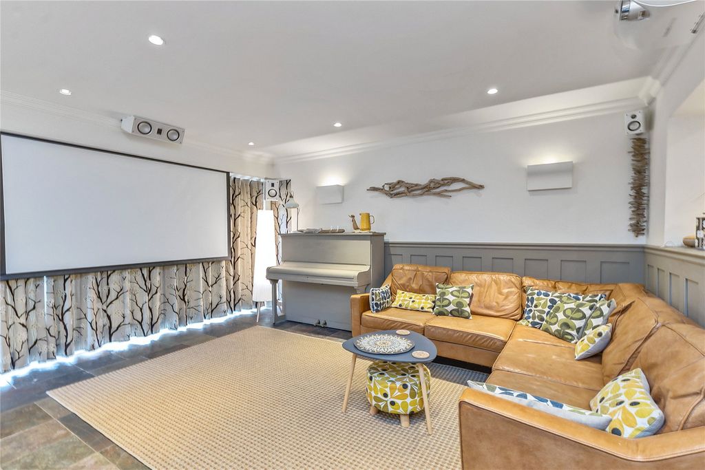 Additional image 8 of 3 bed detached house for saleHindhead, Surrey GU26
