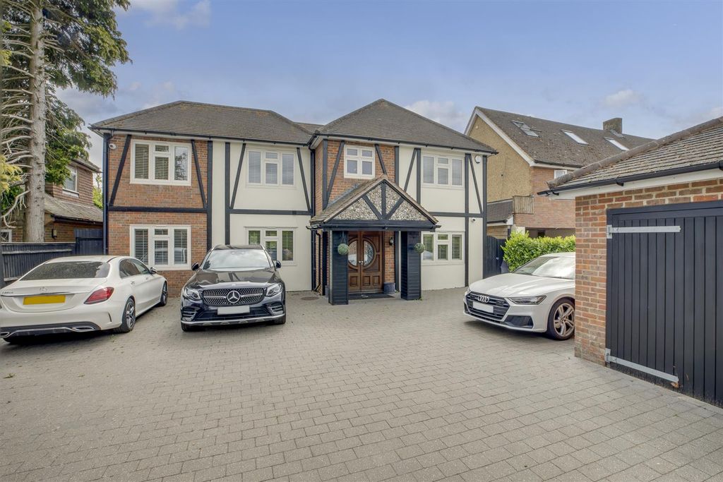4 bed detached house for saleMarlow Road, High Wycombe HP11