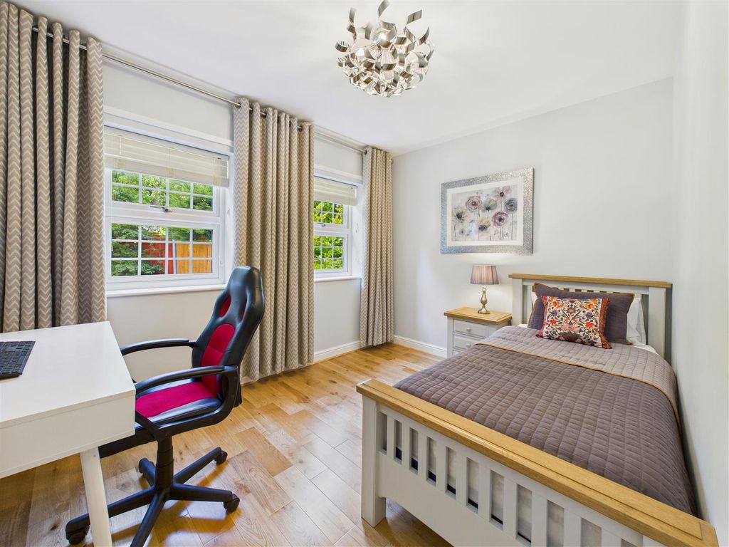 Additional image 10 of 4 bed detached house for saleSwanland Road, Hessle HU13