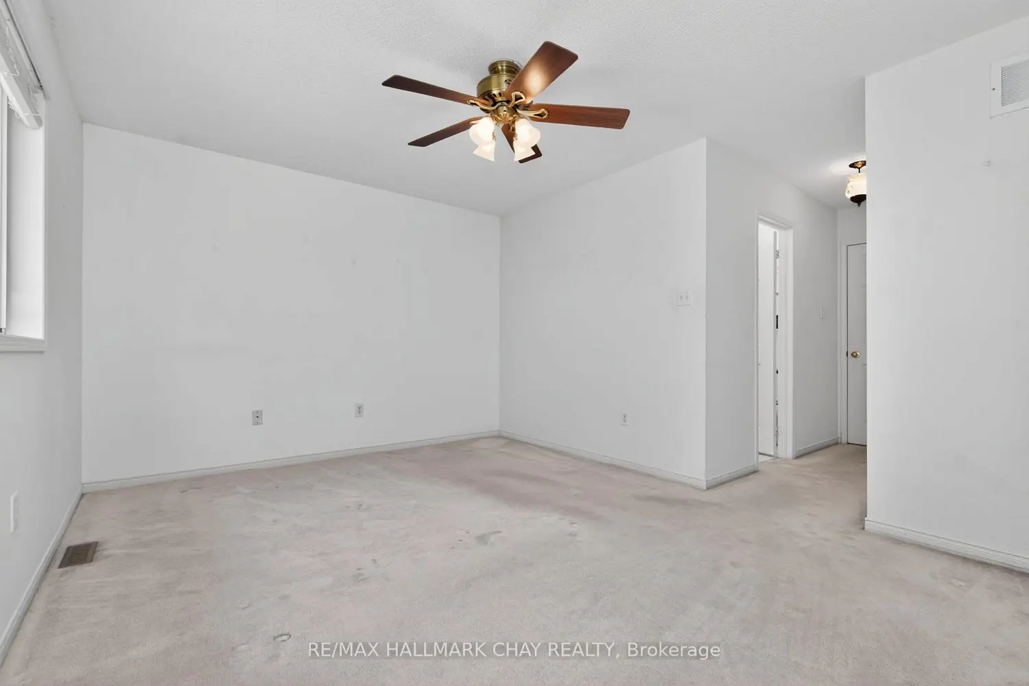 Additional image 9 of 4 Bay Court