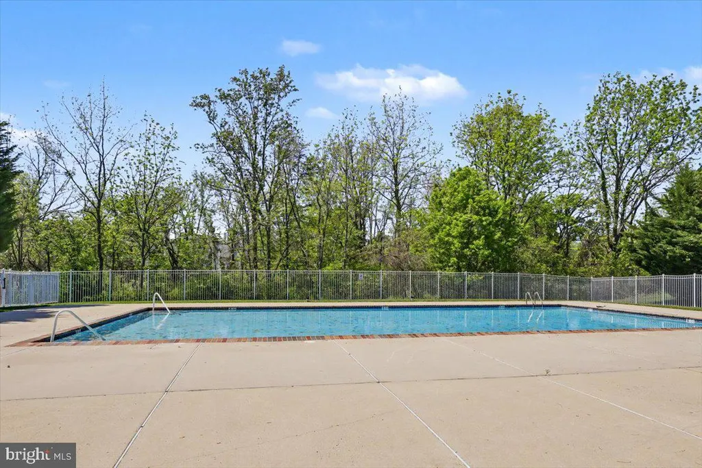 408 Aqueduct Drive, North Wales, PA 19454