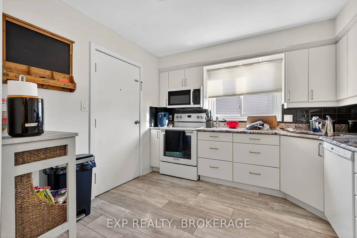 753 Ridley Drive photo 3