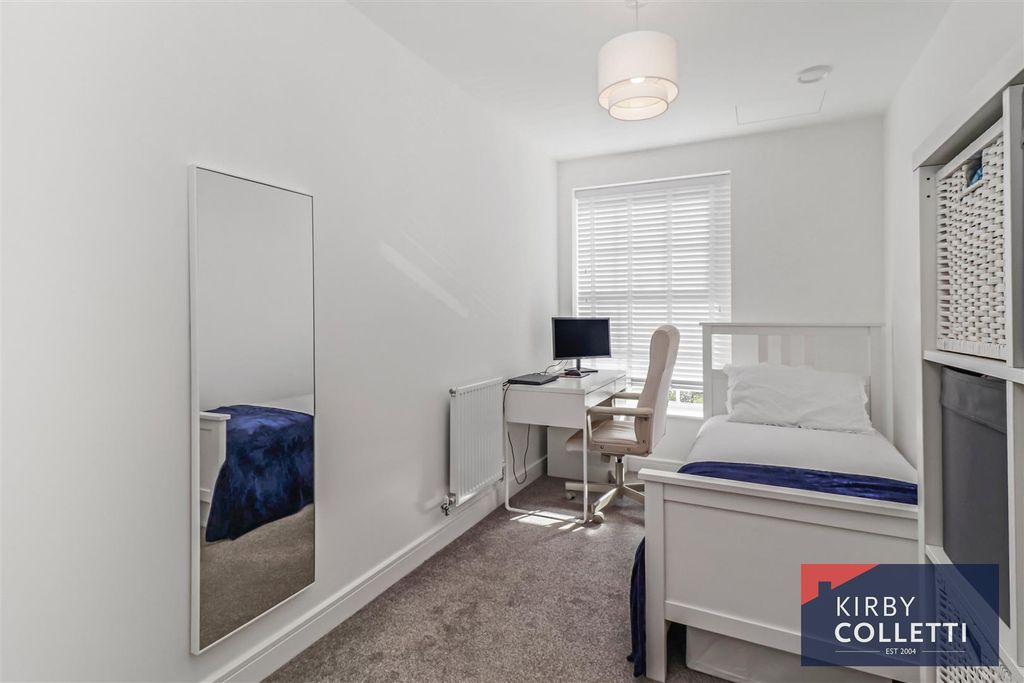 Additional image 12 of 2 bed flat for saleSchofield Way, Hoddesdon EN11