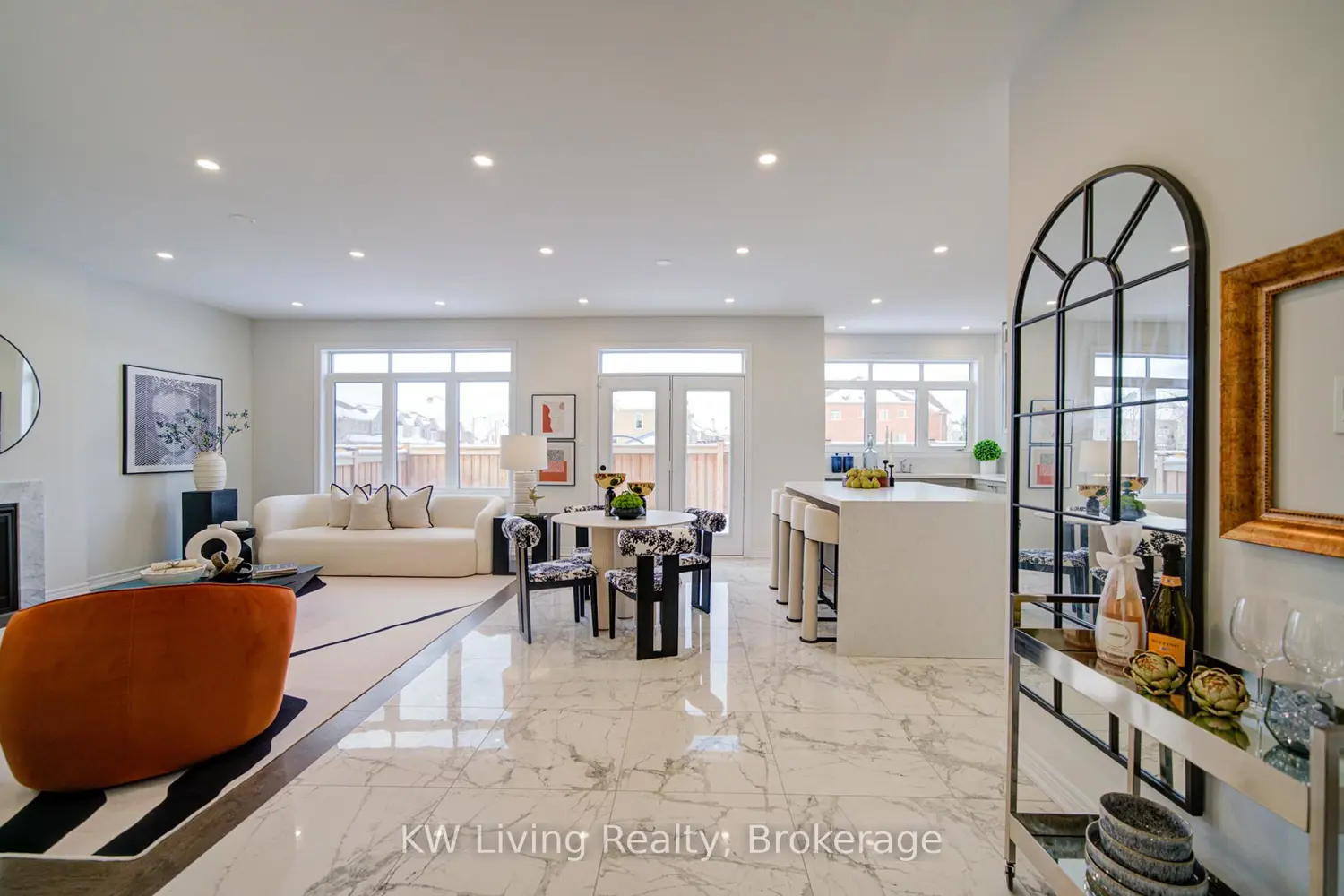 136 Wesmina Avenue photo 5