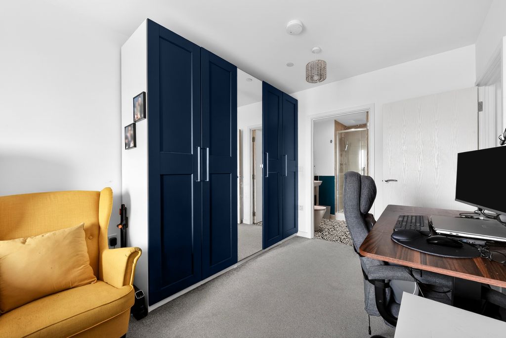 Additional image 11 of 3 bed flat for saleAlexandra Road, Hounslow TW3