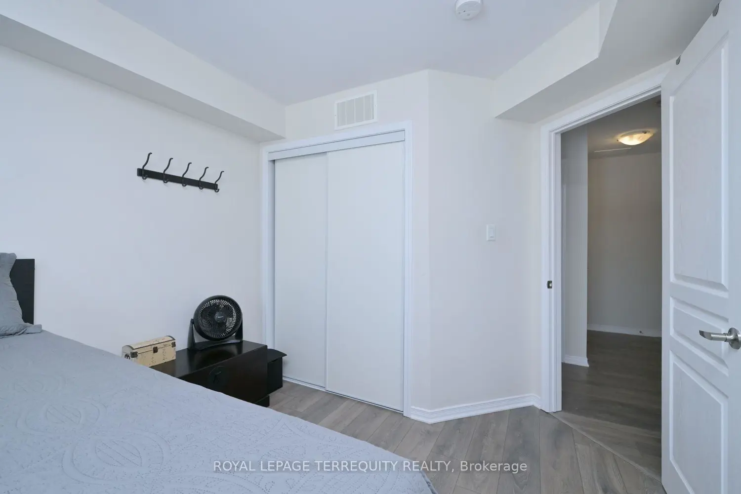 Additional image 8 of 2441 Greenwich Drive 95