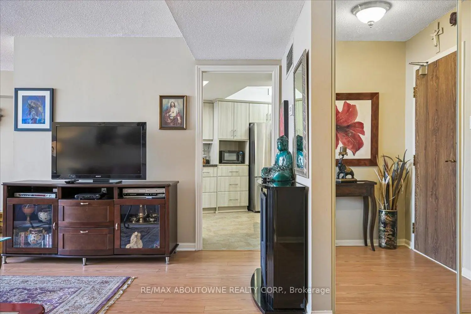 Additional image 5 of 1240 Marlborough Court 605