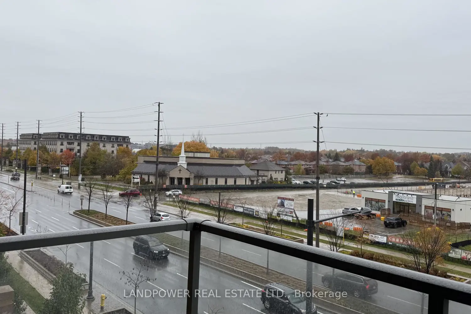 Additional image 10 of 28 Uptown Drive 515
