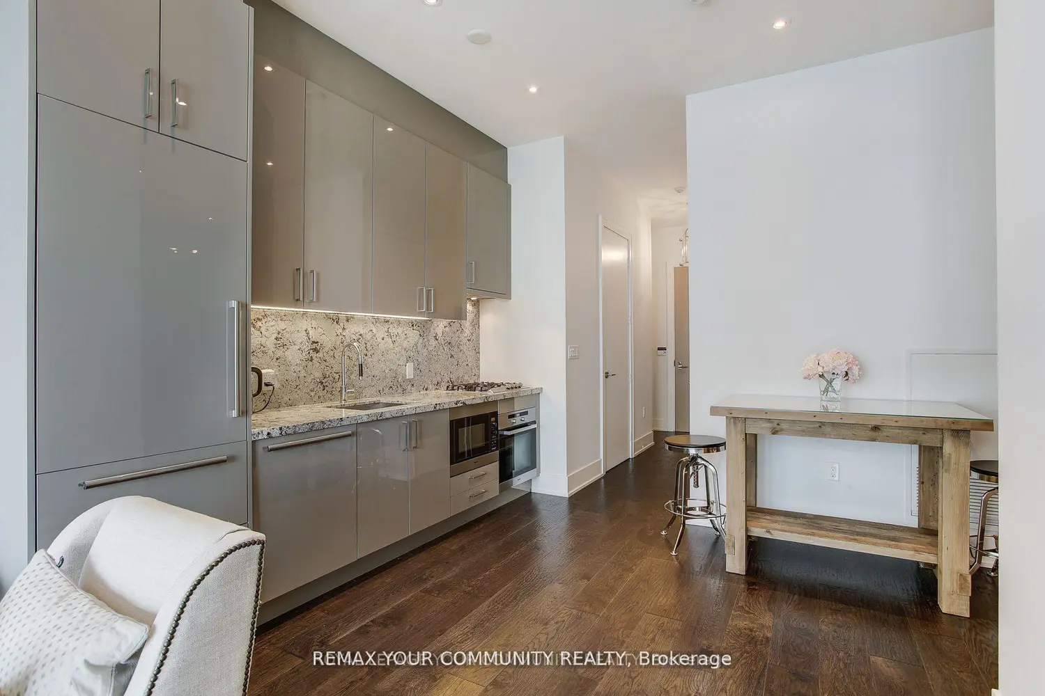 Additional image 4 of 39 Queens Quay 1109