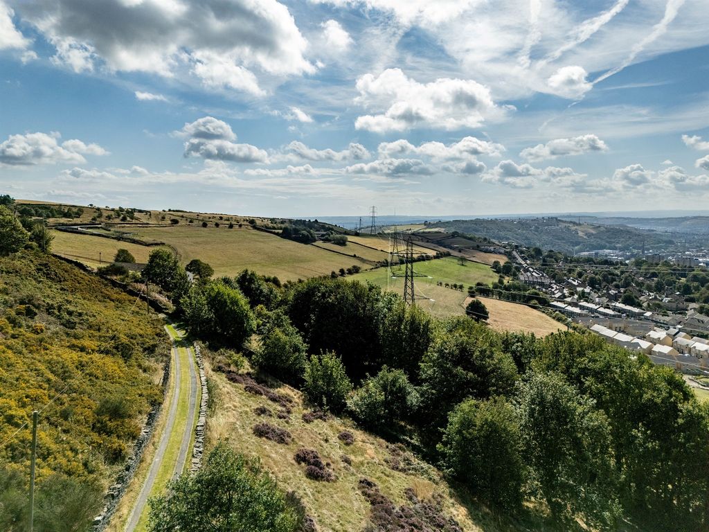 Additional image 16 of 4 bed detached house for salePule Hill, Boothtown, Halifax HX3